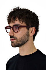 Loculia Rosso side view on male model